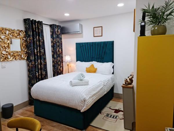 SureBillionaire Homes II : photo 1 de la chambre studio avec balcon