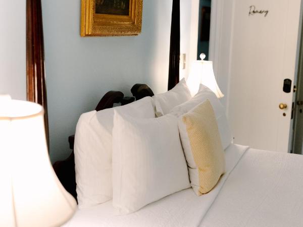 The Morehead Inn : photo 1 de la chambre suite lit queen-size