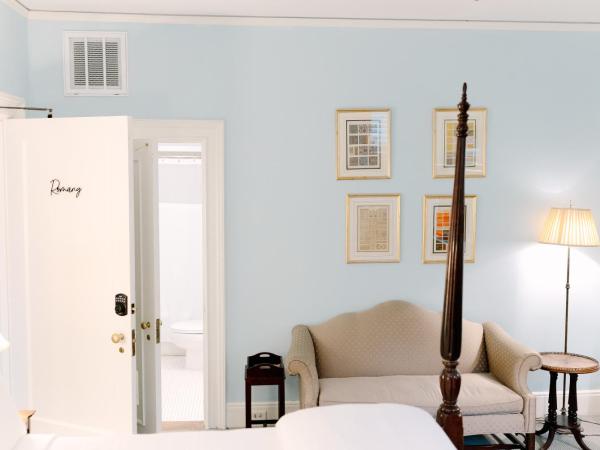 The Morehead Inn : photo 3 de la chambre suite lit queen-size
