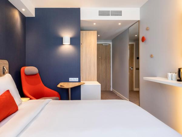 Holiday Inn Express Antwerp - City Centre, an IHG Hotel : photo 6 de la chambre chambre standard lit queen-size
