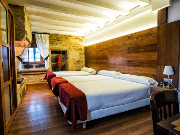 Hotel Alda Bonaval : photo 4 de la chambre chambre triple