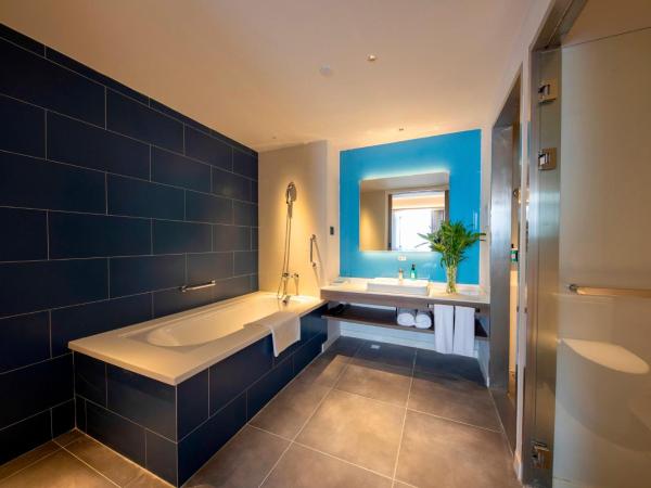 Holiday Inn Express Shanghai Jiading New City, an IHG Hotel : photo 6 de la chambre suite lit king-size