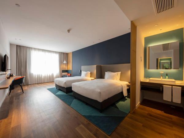 Holiday Inn Express Shanghai Jiading New City, an IHG Hotel : photo 6 de la chambre standard twin room with extra floor space