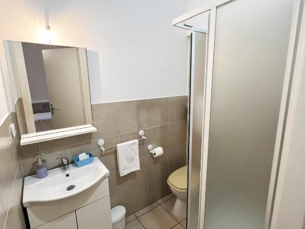 EASYROOMS ONE : photo 9 de la chambre chambre simple avec salle de bains privative
