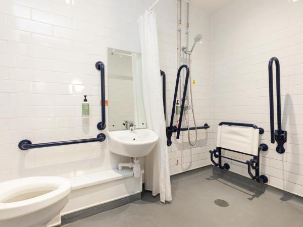 easyHotel Glasgow City : photo 7 de la chambre chambre double - accessible aux personnes à mobilité réduite 