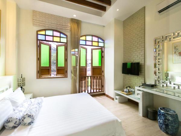 O'nya Phuket Hotel - SHA Extra Plus : photo 2 de la chambre chambre double ou lits jumeaux supérieure