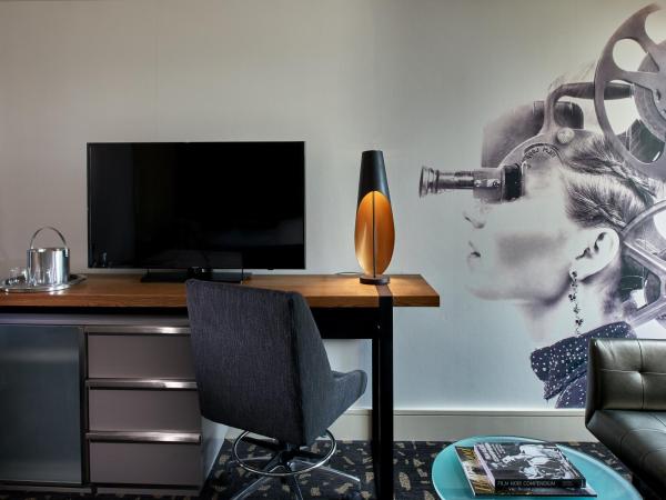 Kimpton Hotel Palomar Los Angeles Beverly Hills, an IHG Hotel : photo 7 de la chambre chambre lit king-size - non-fumeurs - vue sur ville