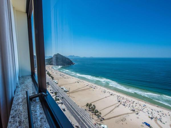 Hilton Copacabana Rio de Janeiro : photo 3 de la chambre chambre lit king-size côté océan - vue sur océan 