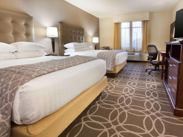 Drury Inn & Suites Louisville North : photo 1 de la chambre chambre avec 2 grands lits queen-size 