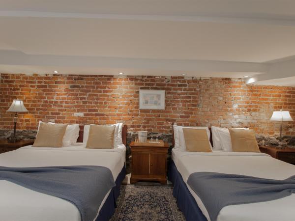 Manoir Sherbrooke : photo 2 de la chambre chambre standard avec 2 lits queen-size