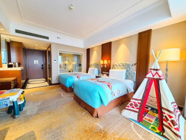 DoubleTree by Hilton Ningbo - Chunxiao : photo 1 de la chambre chambre lits jumeaux exécutive