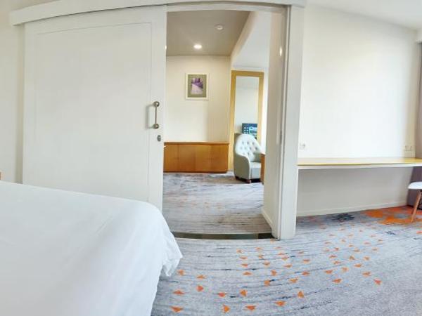 HARRIS Suites fx Sudirman : photo 1 de la chambre suite