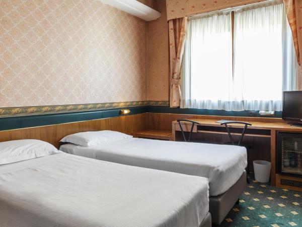 Hotel Des Etrangers : photo 5 de la chambre chambre lits jumeaux