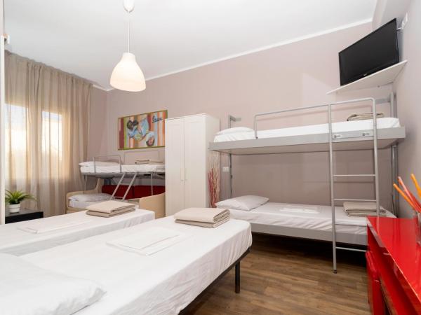 Ostello Le Sirene : photo 4 de la chambre lit simple dans dortoir mixte