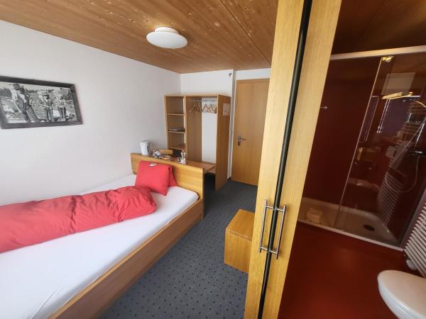 Hotel Wetterhorn : photo 2 de la chambre lit simple dans dortoir mixte