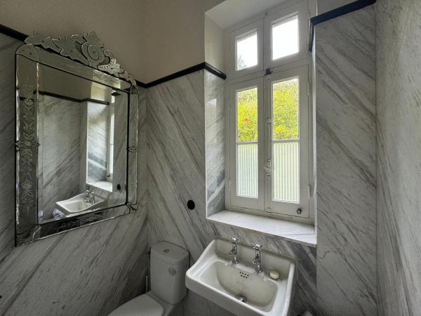 Mimi Calpe : photo 5 de la chambre suite junior avec balcon