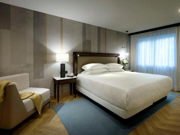 Hyatt Regency Hesperia Madrid : photo 1 de la chambre suite lit king-size exécutive