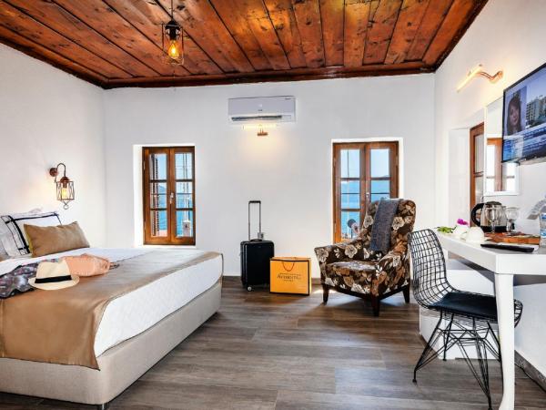 Mets Boutique Hotel : photo 9 de la chambre chambre double avec balcon - vue sur mer
