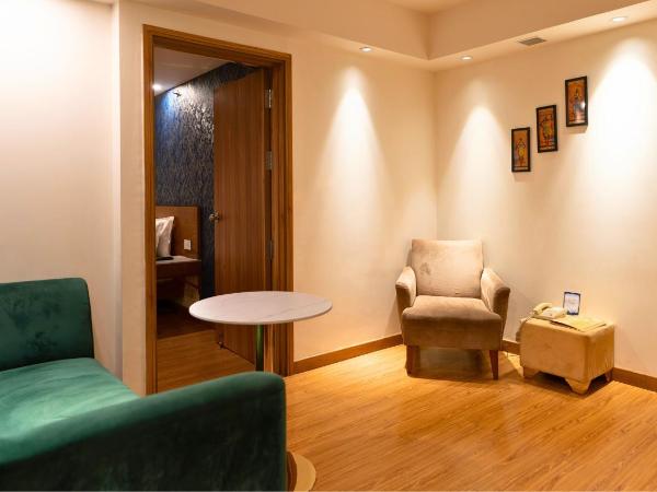 The Orion Plaza - Nehru Place : photo 1 de la chambre suite