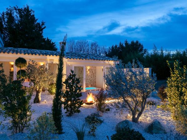 Bastide de Damien : photo 5 de la chambre suite avec jacuzzi