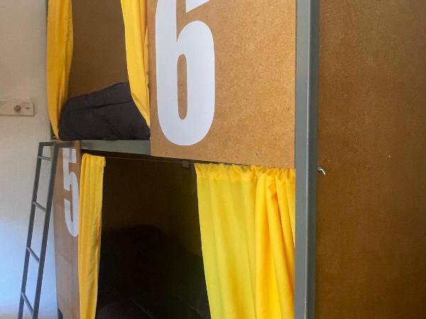 Mora Hostel : photo 3 de la chambre lit dans dortoir mixte de 8 lits