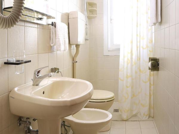 Hotel Bellaria : photo 2 de la chambre chambre double ou lits jumeaux