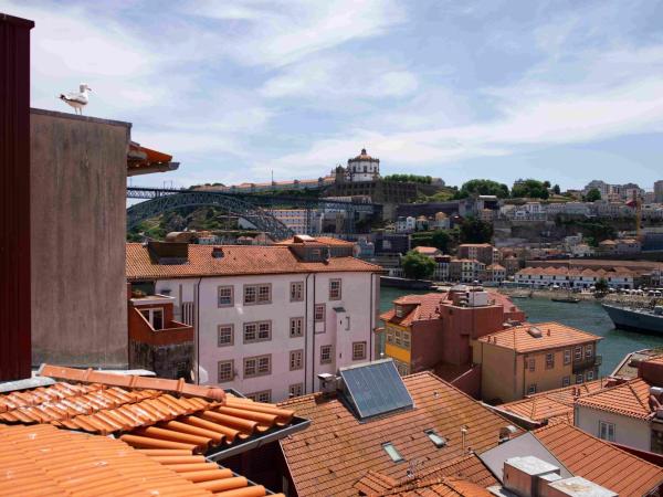 Hotel Carris Porto Ribeira : photo 3 de la chambre chambre double supérieure - vue sur rivière