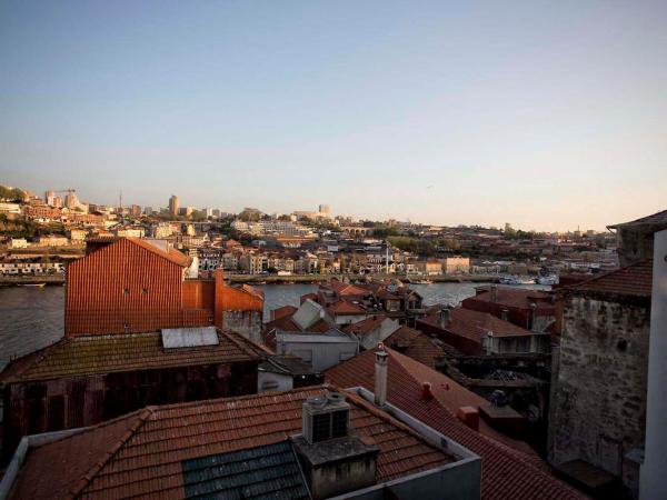 Hotel Carris Porto Ribeira : photo 2 de la chambre suite - vue sur rivière