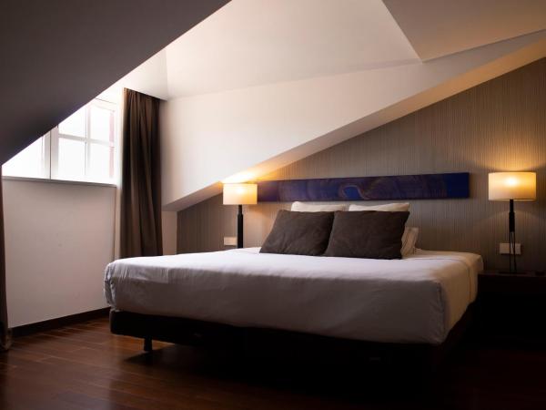 Hotel Carris Porto Ribeira : photo 2 de la chambre suite en duplex