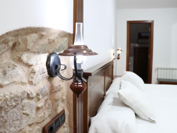 Hotel Pazos Alba : photo 1 de la chambre chambre lits jumeaux