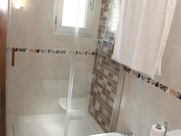 Hostal Doña Manuela : photo 5 de la chambre chambre simple standard avec douche