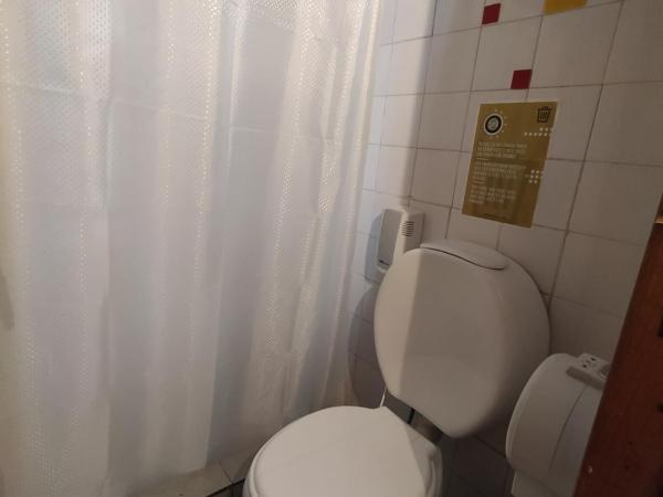 Play Hostel Arcos : photo 3 de la chambre chambre double avec salle de bains commune