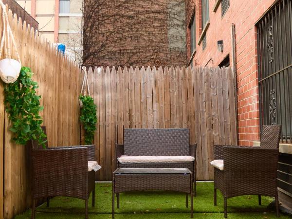 American Dream Guest House : photo 8 de la chambre chambre double avec terrasse