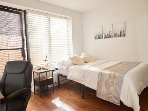 American Dream Guest House : photo 1 de la chambre chambre double avec terrasse