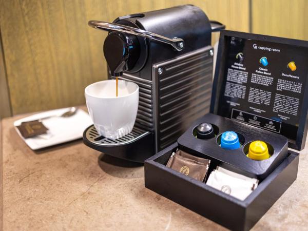 One-Eight-One Hotel & Serviced Residences : photo 1 de la chambre chambre lit king-size urban 