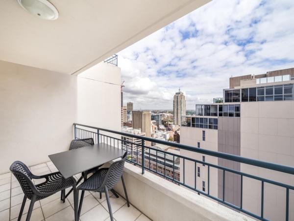 Oaks Sydney Castlereagh Suites : photo 6 de la chambre appartement 2 chambres