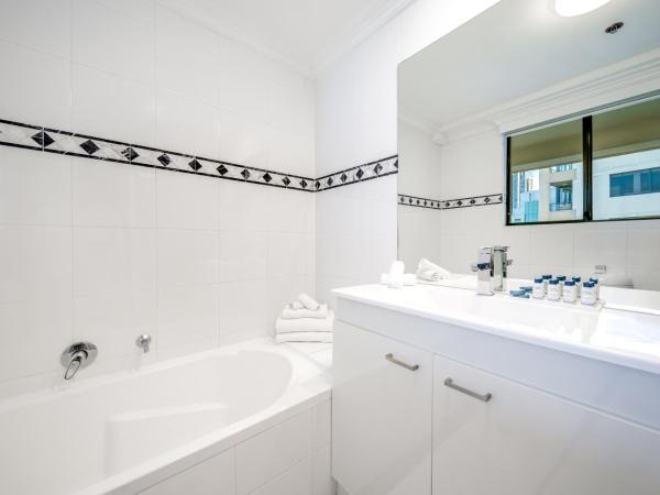 Oaks Sydney Castlereagh Suites : photo 9 de la chambre appartement 3 chambres