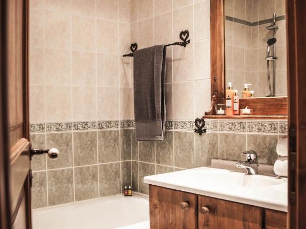 Hotel Altitude : photo 8 de la chambre chambre double avec balcon - village