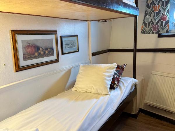 Den Röda Båten : photo 5 de la chambre cabine Économique sur le bateau (2 adultes)