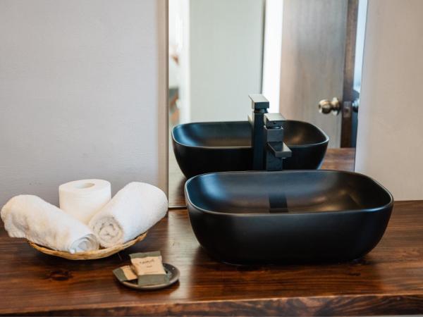 Bora Boutique - Adults Only : photo 4 de la chambre suite avec terrasse 