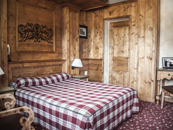 Hotel Altitude : photo 5 de la chambre chambre double avec balcon - village