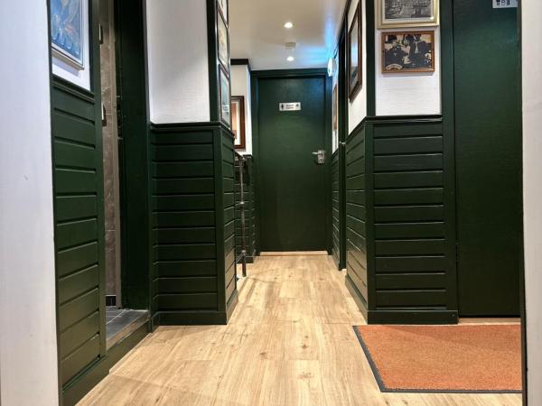 Den Röda Båten : photo 6 de la chambre cabine Économique sur le bateau (3 adultes)