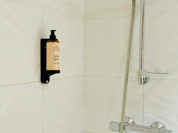 Best Western Plus Paris Orly Airport : photo 3 de la chambre chambre familiale supérieure