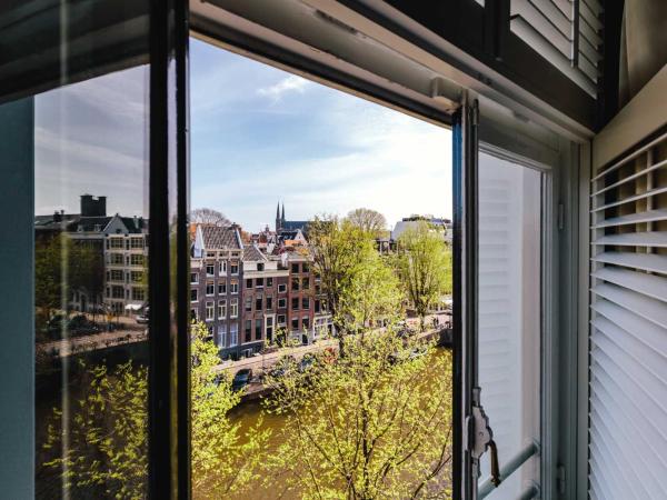 The Dylan Amsterdam - The Leading Hotels of the World : photo 7 de la chambre suite junior - vue sur canal