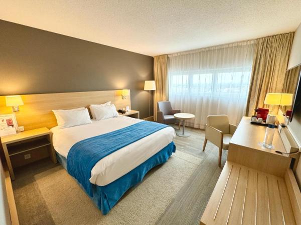 Best Western Plus Paris Orly Airport : photo 1 de la chambre chambre supérieure lit queen-size