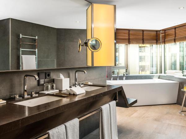 Swissotel The Bosphorus Istanbul : photo 4 de la chambre loft coin bosphore signature 