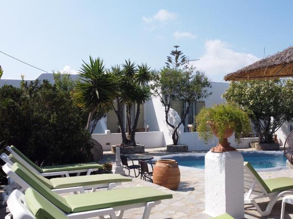 La Veranda of Mykonos Traditional Guesthouse : photo 4 de la chambre chambre double ou lits jumeaux - vue sur piscine