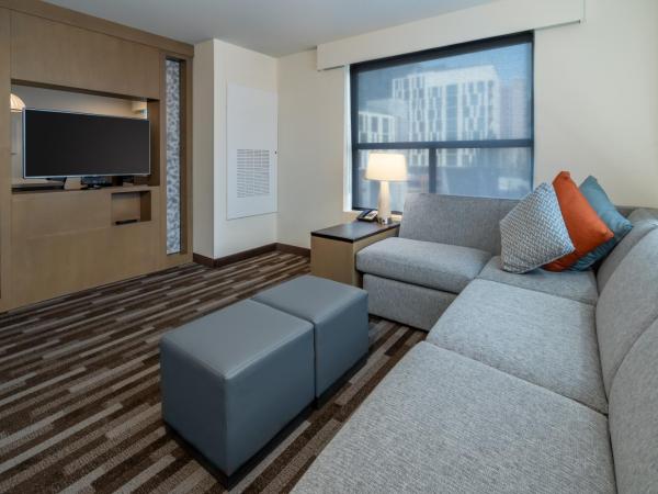 Hyatt House Salt Lake City Downtown : photo 5 de la chambre suite 1 chambre avec 2 lits queen-size - accessible aux personnes à mobilité réduite