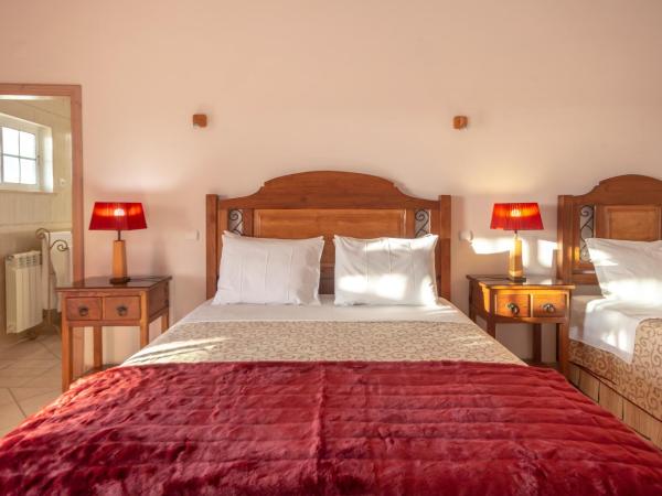 Al Meida Guesthouse : photo 4 de la chambre chambre triple deluxe