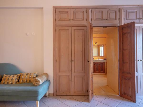 Al Meida Guesthouse : photo 8 de la chambre chambre quadruple